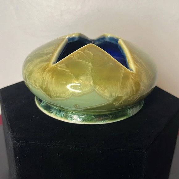 Edgecomb Potters Green Crystalline Glazed Star Cut Ikebana Vase Flower Frog - Picture 3 of 8